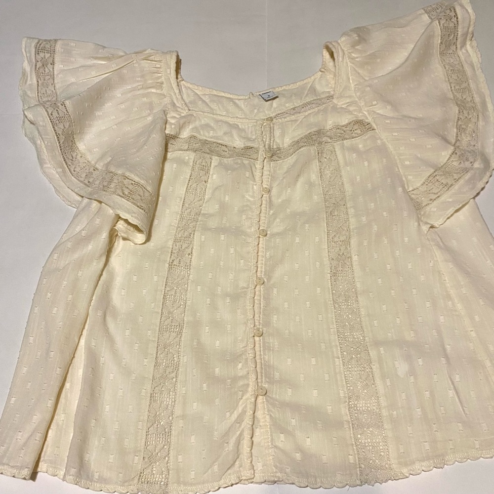 Cream Flutter Sleeve Vintage Blouse - Picture 4 of 8